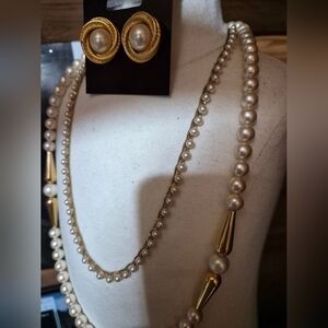 Vintage 2 Napier Neclaces Set
